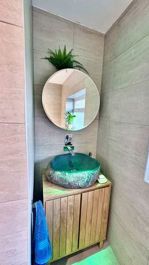 Photo 16- click for photo gallery